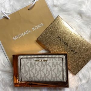 Michael Kors Wallet/Phone Case
